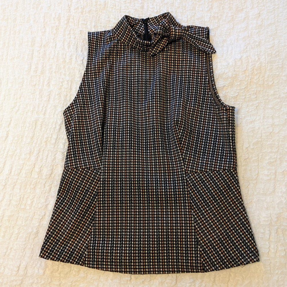 Houndstooth Top with Neck Tie